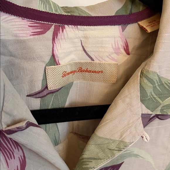 Tommy Bahama Top - Picture 2 of 3